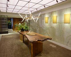 Review: The Pier & The Wing Cathay First Class Lounge